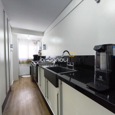 Apartamento com 61m², 2 quartos (sendo 1 suíte), 2 garagens, no bairro Pedra Branca em Palhoça