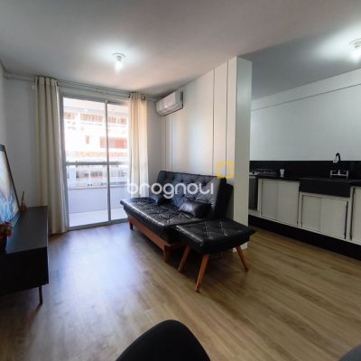 Apartamento com 61m², 2 quartos (sendo 1 suíte), 2 garagens, no bairro Pedra Branca em Palhoça