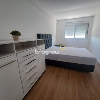 Apartamento com 61m², 2 quartos (sendo 1 suíte), 2 garagens, no bairro Pedra Branca em Palhoça