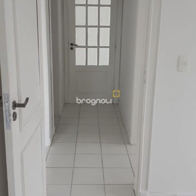 Apartamento com 72m², 3 quartos, 1 garagem, no bairro Canto em Florianópolis