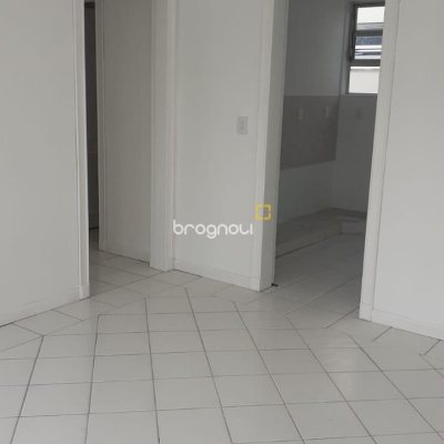 Apartamento com 72m², 3 quartos, 1 garagem, no bairro Canto em Florianópolis
