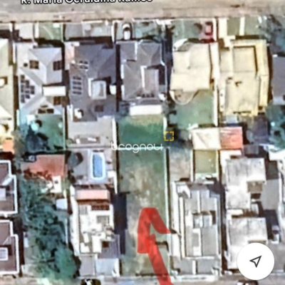 Terreno com 360m², no bairro Carianos em Florianópolis