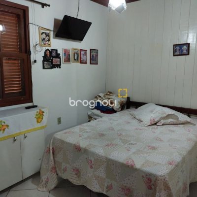 Terreno com 896m², no bairro Ribeirão da Ilha em Florianópolis
