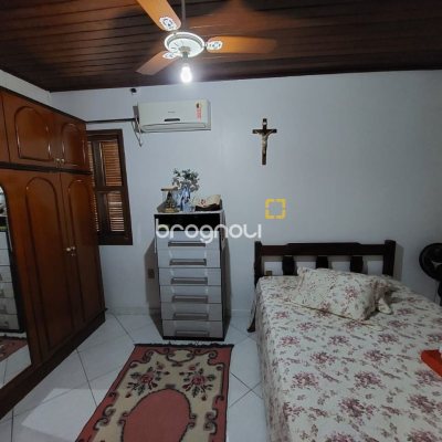 Terreno com 896m², no bairro Ribeirão da Ilha em Florianópolis