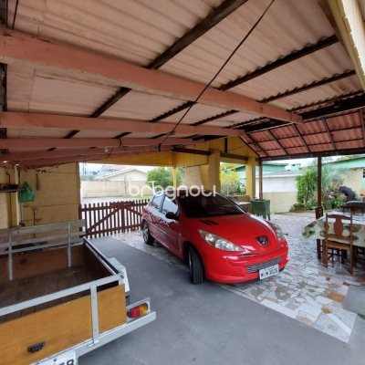 Terreno com 896m², no bairro Ribeirão da Ilha em Florianópolis