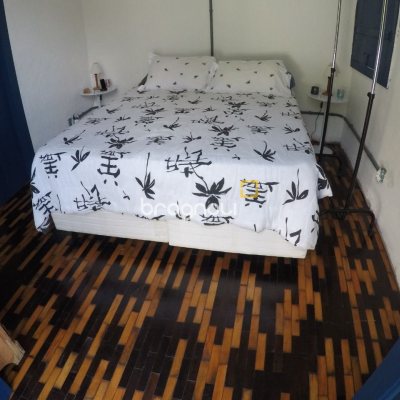 Casa com 80m², 1 quarto, 4 garagens, no bairro Sambaqui em Florianópolis