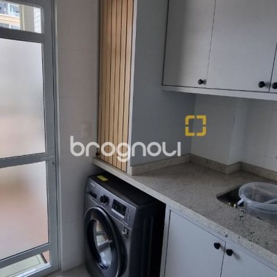 Apartamento com 120m², 3 quartos (sendo 1 suíte), 1 garagem, no bairro Nossa Senhora do Rosário em São José