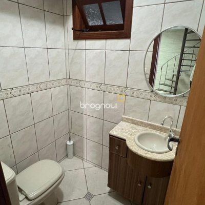 Galpão com 450m², no bairro Barreiros em São José