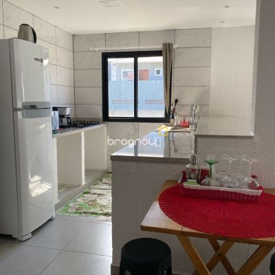 Casa com 180m², 2 quartos (sendo 2 suítes), 3 garagens, no bairro Ratones em Florianópolis