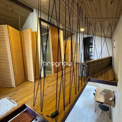 Casa com 100m², 4 quartos, 5 garagens, no bairro Ponta das Canas em Florianópolis