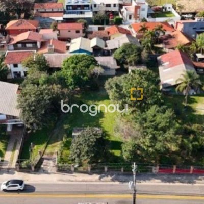 Terreno com 1367m², no bairro Campeche em Florianópolis