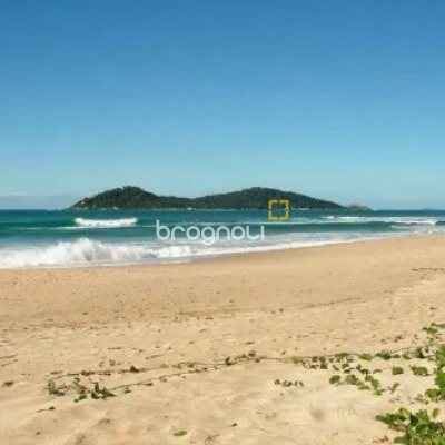 Terreno com 1367m², no bairro Campeche em Florianópolis
