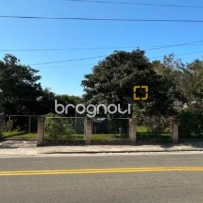 Terreno com 1367m², no bairro Campeche em Florianópolis