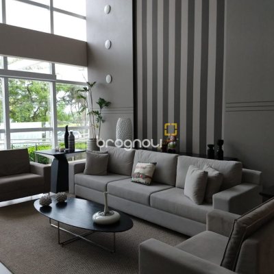 Apartamento com 93m², 3 quartos (sendo 1 suíte), 2 garagens, no bairro Pantanal em Florianópolis