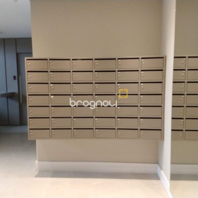 Apartamento com 93m², 3 quartos (sendo 1 suíte), 2 garagens, no bairro Pantanal em Florianópolis