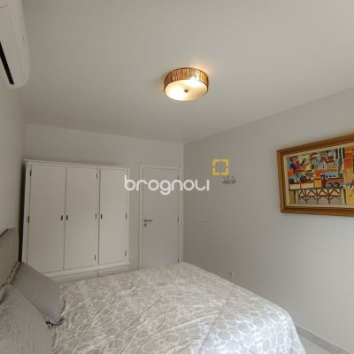 Casa com 440m², 4 quartos (sendo 1 suíte), 3 garagens, no bairro Ingleses em Florianópolis
