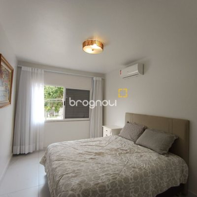 Casa com 440m², 4 quartos (sendo 1 suíte), 3 garagens, no bairro Ingleses em Florianópolis