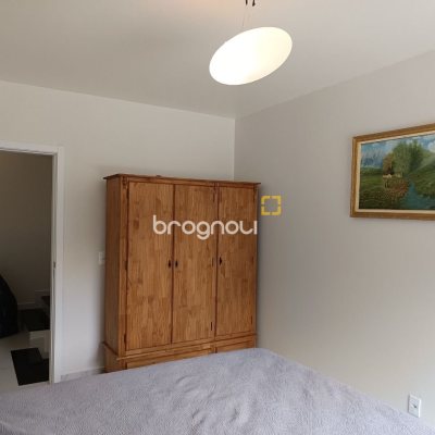 Casa com 440m², 4 quartos (sendo 1 suíte), 3 garagens, no bairro Ingleses em Florianópolis