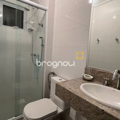 Apartamento com 101m², 3 quartos (sendo 3 suítes), 2 garagens, no bairro Jardim Atlântico em Florianópolis