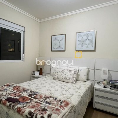 Apartamento com 101m², 3 quartos (sendo 3 suítes), 2 garagens, no bairro Jardim Atlântico em Florianópolis