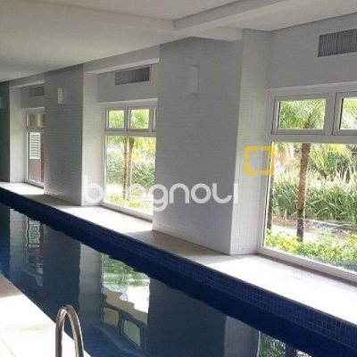Apartamento com 101m², 3 quartos (sendo 3 suítes), 2 garagens, no bairro Jardim Atlântico em Florianópolis