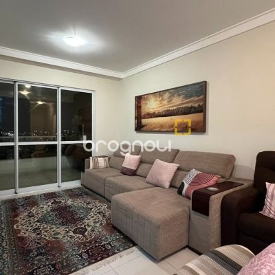 Apartamento com 101m², 3 quartos (sendo 3 suítes), 2 garagens, no bairro Jardim Atlântico em Florianópolis