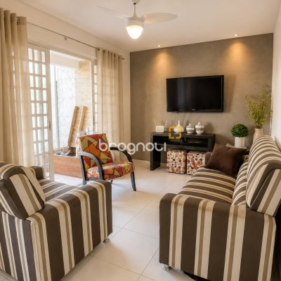 Casa com 350m², 5 quartos (sendo 1 suíte), 4 garagens, no bairro Cachoeira do Bom Jesus em Florianópolis