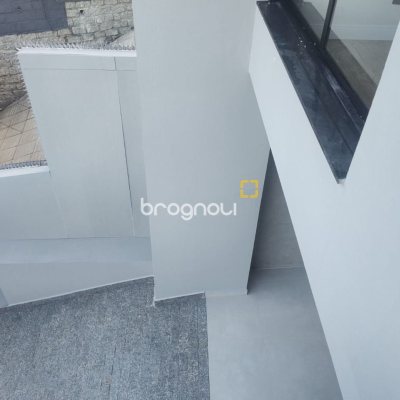 Casa com 184m², 3 quartos (sendo 3 suítes), 2 garagens, no bairro Trindade em Florianópolis