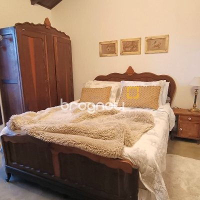 Casa com 490m², 14 quartos (sendo 1 suíte), 2 garagens, no bairro Canasvieiras em Florianópolis