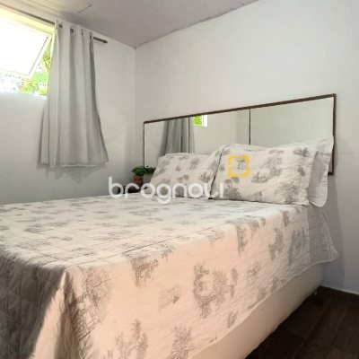 Casa com 490m², 14 quartos (sendo 1 suíte), 2 garagens, no bairro Canasvieiras em Florianópolis