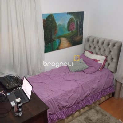 Casa com 150m², 3 quartos (sendo 1 suíte), 4 garagens, no bairro São Luiz em São José