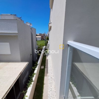 Casa com 181m², 4 quartos (sendo 4 suítes), 2 garagens, no bairro Ingleses em Florianópolis