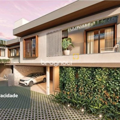 Casa de Condomínio com 309m², 4 quartos (sendo 3 suítes), 2 garagens, no bairro Rio Tavares Central em Florianópolis