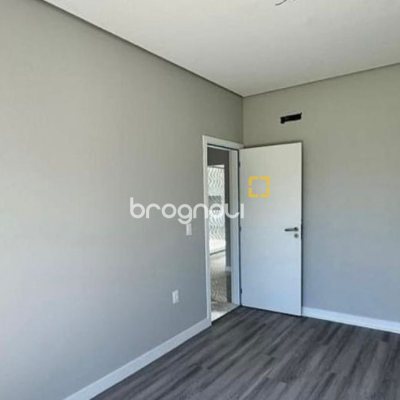 Casa de Condomínio com 400m², 4 quartos (sendo 3 suítes), 4 garagens, no bairro Ingleses em Florianópolis