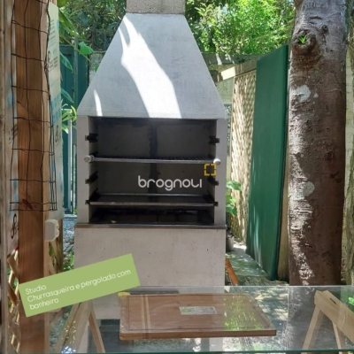 Casa com 135m², 1 quarto, 2 garagens, no bairro Sambaqui em Florianópolis