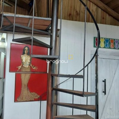 Casa com 135m², 1 quarto, 2 garagens, no bairro Sambaqui em Florianópolis