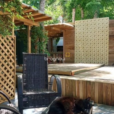Casa com 135m², 1 quarto, 2 garagens, no bairro Sambaqui em Florianópolis