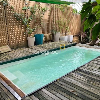 Casa com 135m², 1 quarto, 2 garagens, no bairro Sambaqui em Florianópolis