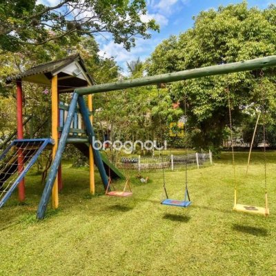 Sítio com 320m², 4 quartos (sendo 3 suítes), 4 garagens, no bairro Ribeirão da Ilha em Florianópolis