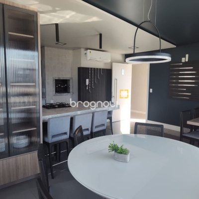 Apartamento com 98m², 3 quartos (sendo 3 suítes), 3 garagens, no bairro Trindade em Florianópolis