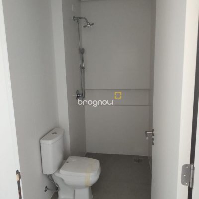 Apartamento com 98m², 3 quartos (sendo 3 suítes), 3 garagens, no bairro Trindade em Florianópolis