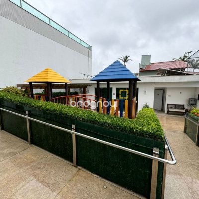Apartamento com 124m², 3 quartos (sendo 2 suítes), 2 garagens, no bairro Balneário em Florianópolis