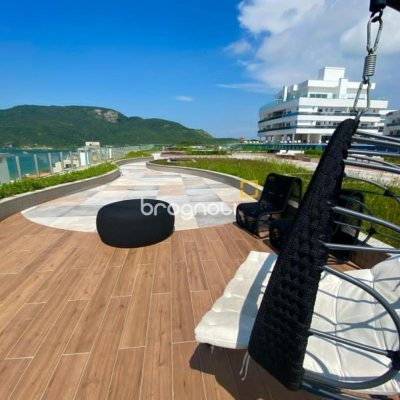 Cobertura com 235m², 3 quartos (sendo 3 suítes), 3 garagens, no bairro Ingleses em Florianópolis