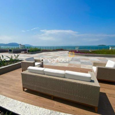 Cobertura com 235m², 3 quartos (sendo 3 suítes), 3 garagens, no bairro Ingleses em Florianópolis