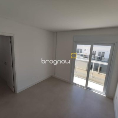 Cobertura com 235m², 3 quartos (sendo 3 suítes), 3 garagens, no bairro Ingleses em Florianópolis