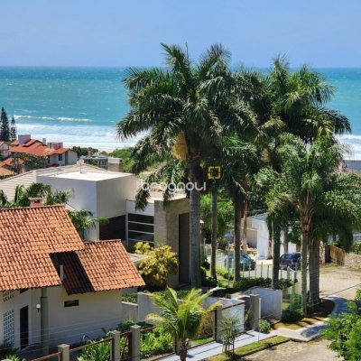 Casa com 450m², 4 quartos (sendo 4 suítes), 8 garagens, no bairro Praia Brava em Florianópolis