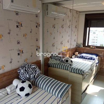 Apartamento com 100m², 3 quartos (sendo 1 suíte), 2 garagens, no bairro Balneário em Florianópolis