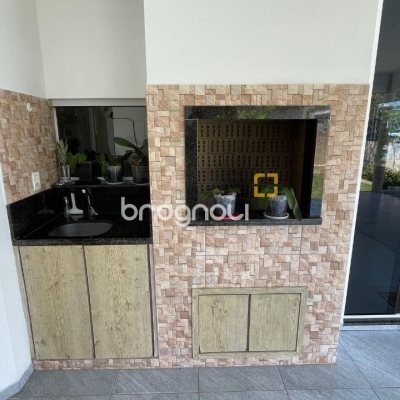 Casa de Condomínio com 223m², 4 quartos (sendo 3 suítes), 2 garagens, no bairro Ingleses em Florianópolis