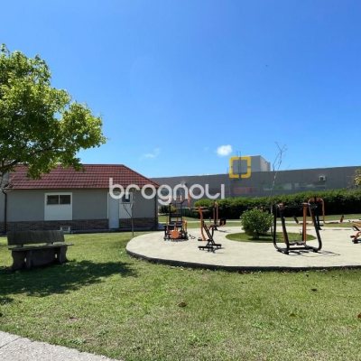 Casa de Condomínio com 223m², 4 quartos (sendo 3 suítes), 2 garagens, no bairro Ingleses em Florianópolis