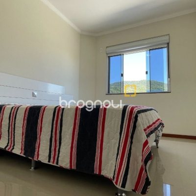 Casa de Condomínio com 223m², 4 quartos (sendo 3 suítes), 2 garagens, no bairro Ingleses em Florianópolis
